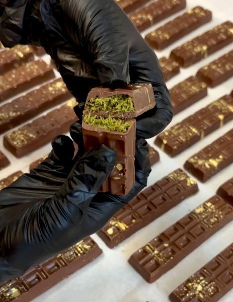 Дубайська шоколадка батончик з фісташковою пастою та катаїфі - цукерка Berry_bar 40г BBP01-10 фото