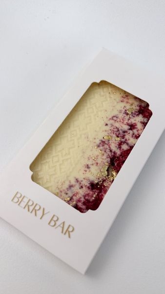 Шоколад с узором вышиванки - белый шоколад с сублимированной малиной - Berry Bar BBP01-117 фото
