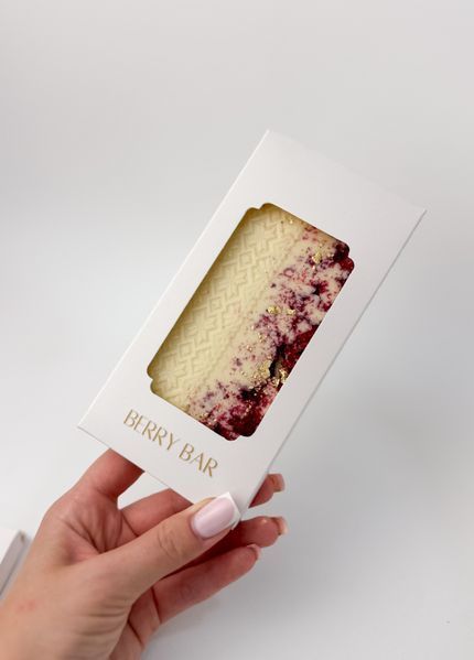 Шоколад с узором вышиванки - белый шоколад с сублимированной малиной - Berry Bar BBP01-117 фото